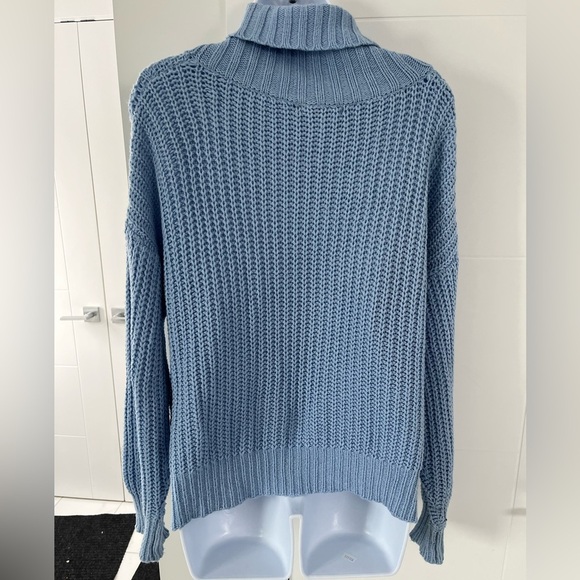 LUC-CE/ Cable knit turtleneck sweater/Oversized/ Light blue/ Size US Small/Med. - Picture 3 of 10